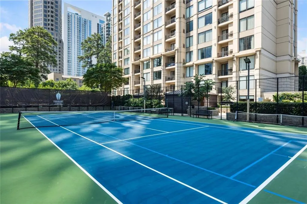 Atlanta, Georgia 30326, United States, 2 Bedrooms Bedrooms, ,2 BathroomsBathrooms,Residential,Active,164620