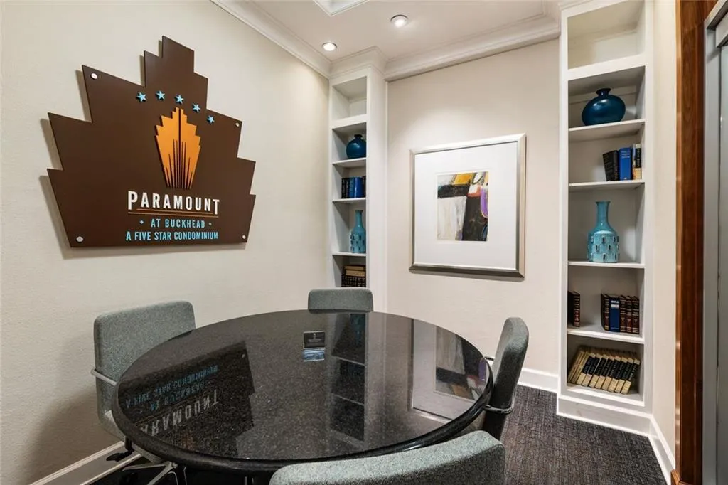 Atlanta, Georgia 30326, United States, 2 Bedrooms Bedrooms, ,2 BathroomsBathrooms,Residential,Active,164620