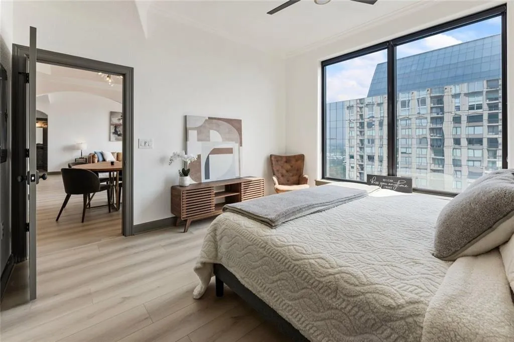 Atlanta, Georgia 30326, United States, 2 Bedrooms Bedrooms, ,2 BathroomsBathrooms,Residential,Active,164620