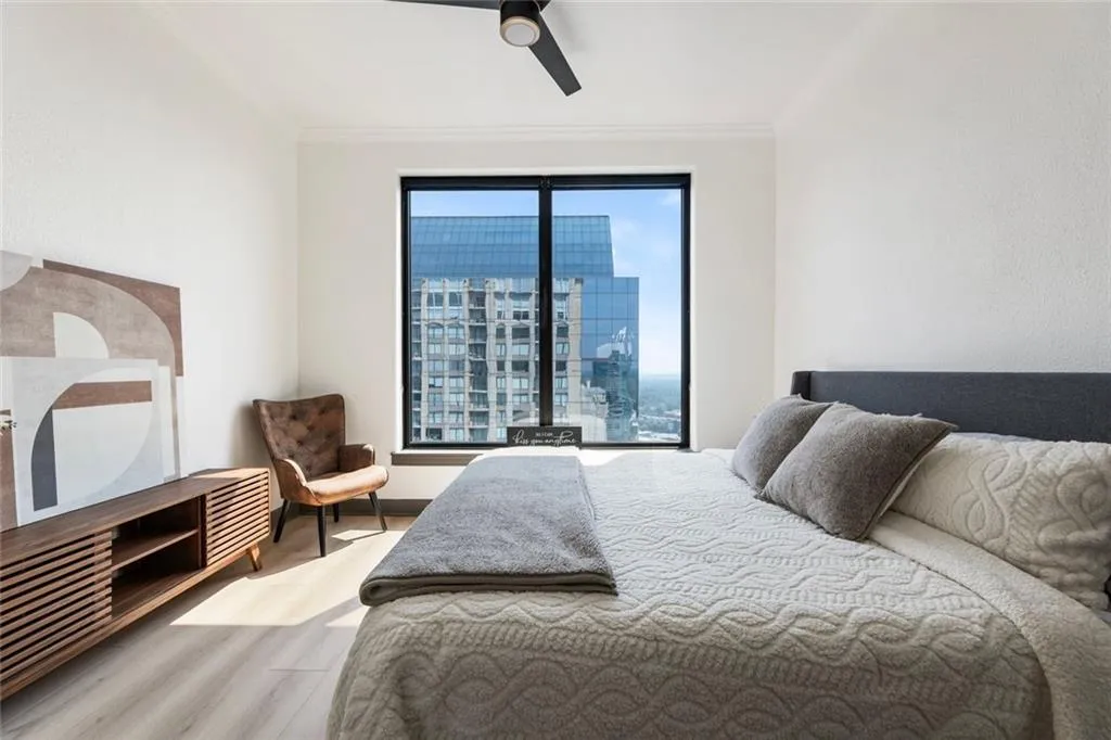 Atlanta, Georgia 30326, United States, 2 Bedrooms Bedrooms, ,2 BathroomsBathrooms,Residential,Active,164620