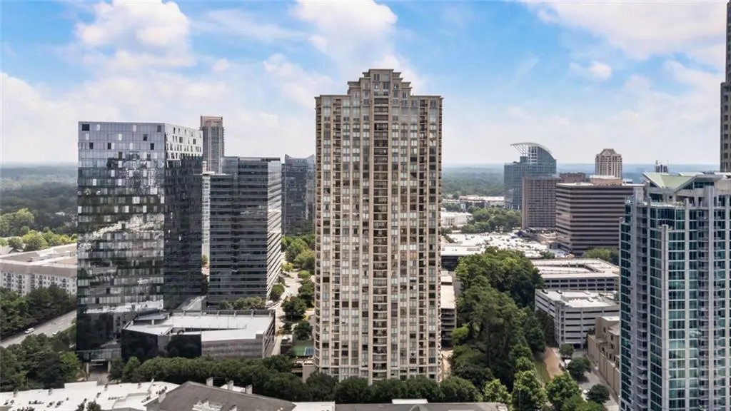 Atlanta, Georgia 30326, United States, 2 Bedrooms Bedrooms, ,2 BathroomsBathrooms,Residential,Active,164620