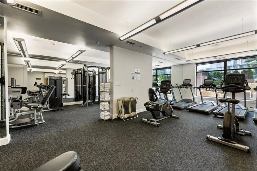 Atlanta, Georgia 30326, United States, 2 Bedrooms Bedrooms, ,2 BathroomsBathrooms,Residential,Active,164620