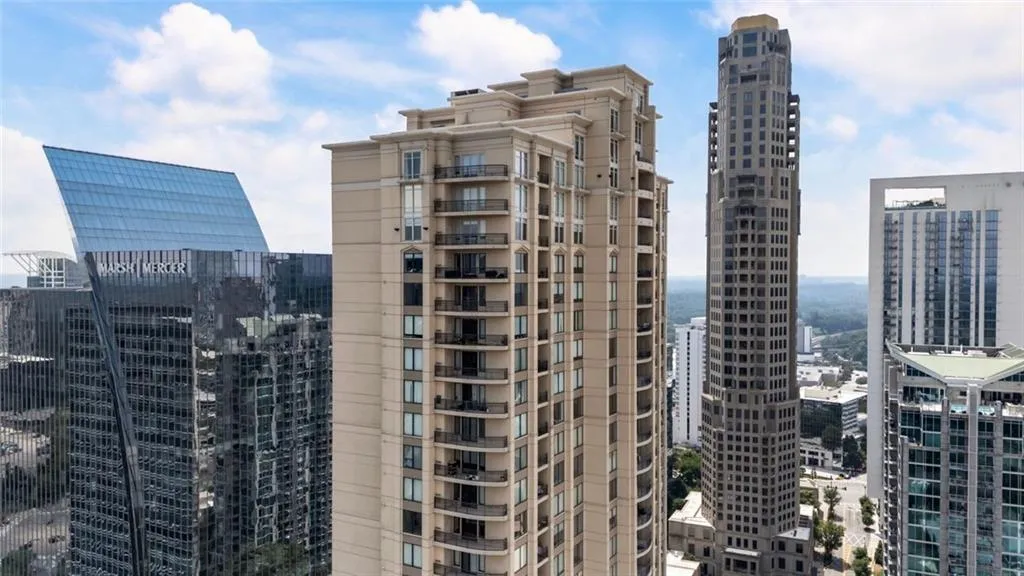 Atlanta, Georgia 30326, United States, 2 Bedrooms Bedrooms, ,2 BathroomsBathrooms,Residential,Active,164620