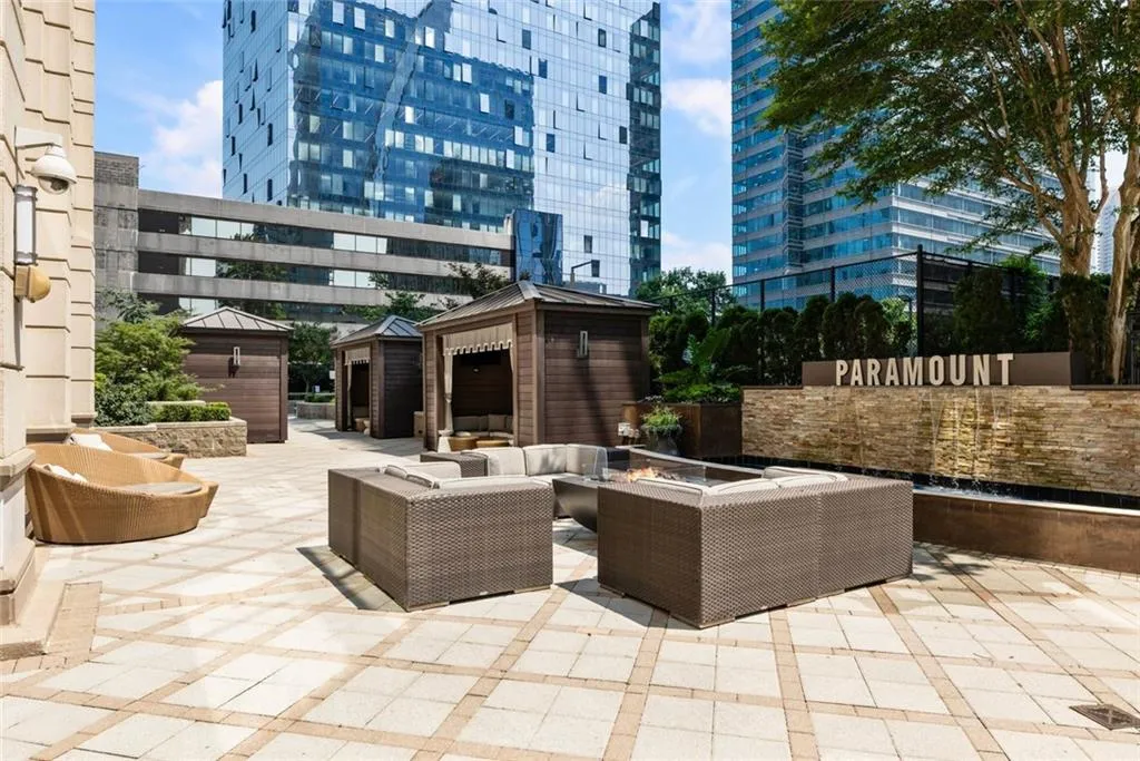 Atlanta, Georgia 30326, United States, 2 Bedrooms Bedrooms, ,2 BathroomsBathrooms,Residential,Active,164620