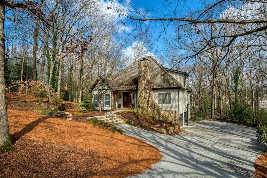 50 Glen Oaks Drive NW