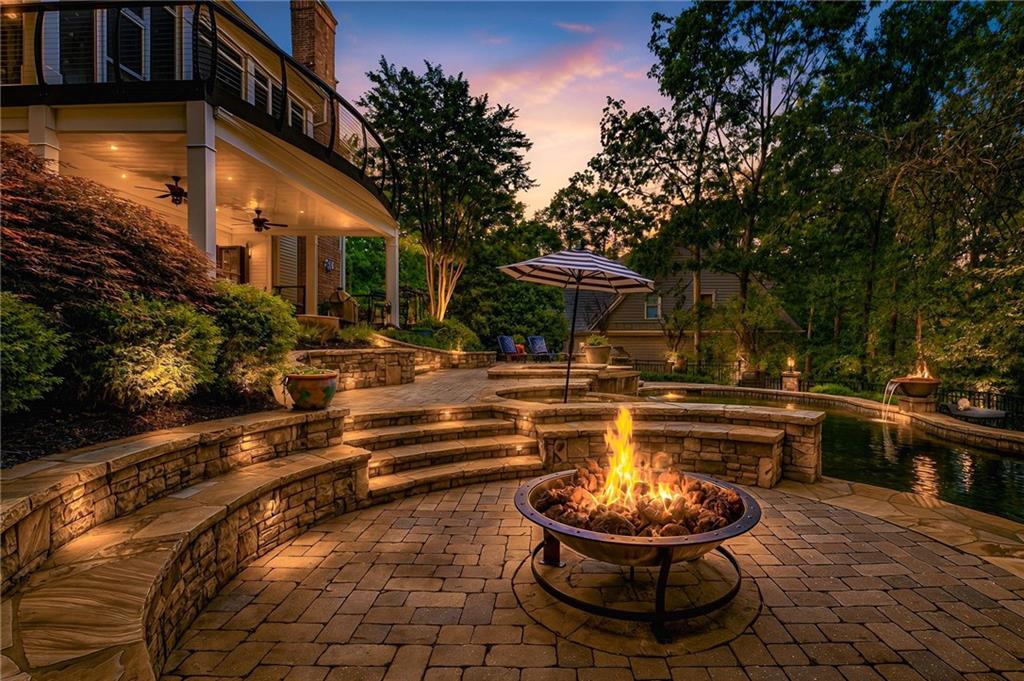 114 Northeast Cove Circle