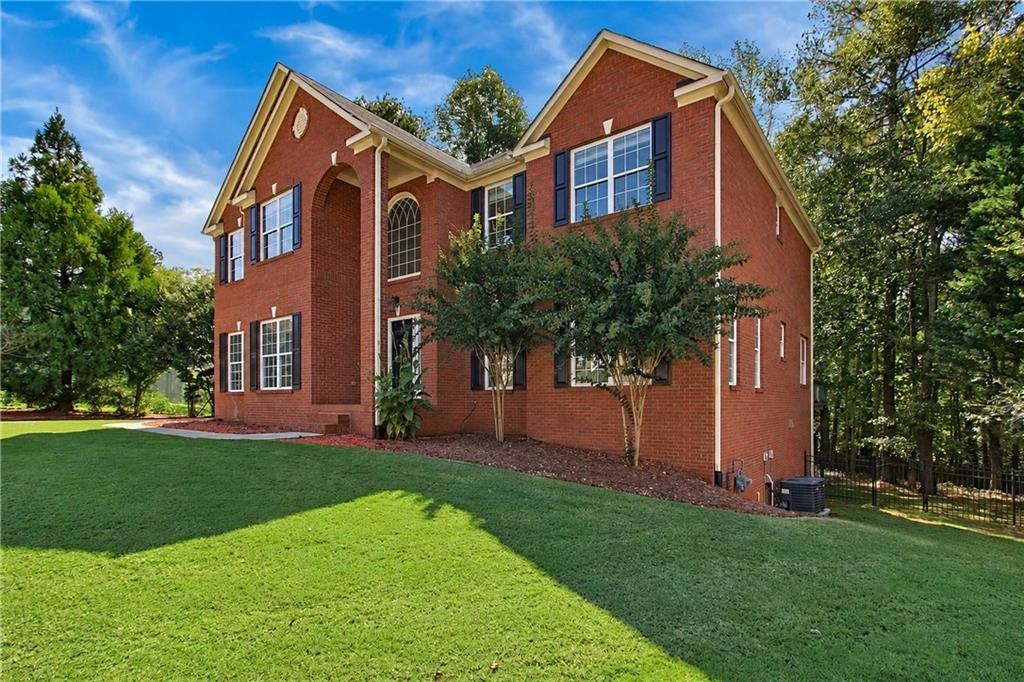 4627 Eagles Wing Court