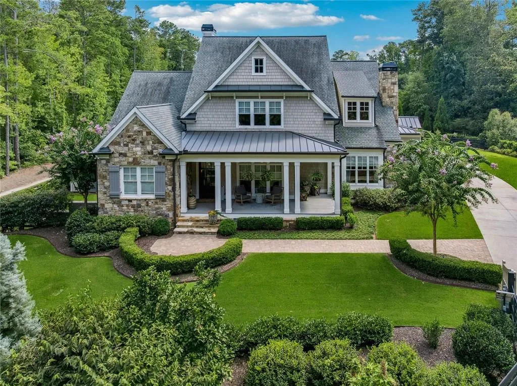 Roswell, Georgia 30075, United States, 4 Bedrooms Bedrooms, ,5 BathroomsBathrooms,Residential,Pending,199786