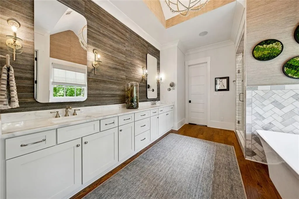 Roswell, Georgia 30075, United States, 4 Bedrooms Bedrooms, ,5 BathroomsBathrooms,Residential,Pending,199786