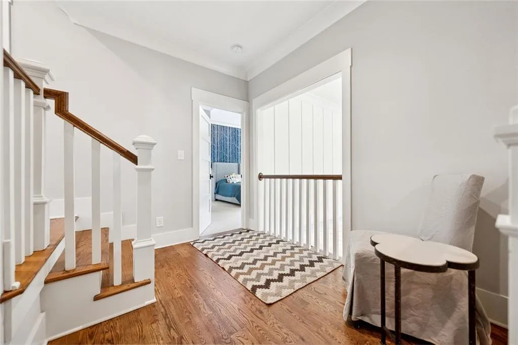 Roswell, Georgia 30075, United States, 4 Bedrooms Bedrooms, ,5 BathroomsBathrooms,Residential,Pending,199786