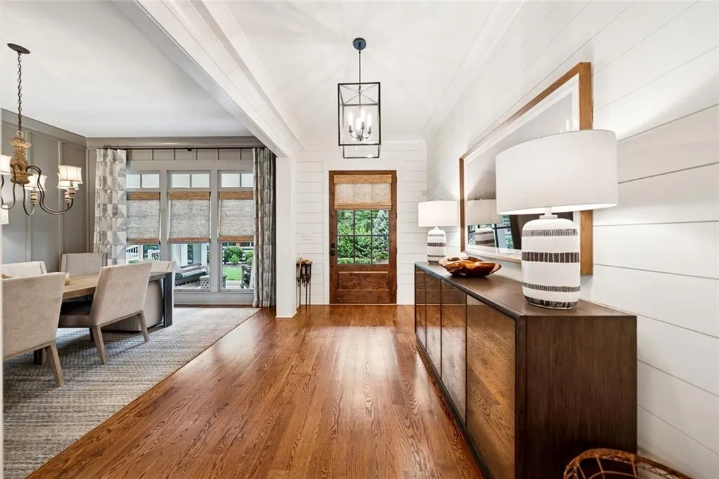 Roswell, Georgia 30075, United States, 4 Bedrooms Bedrooms, ,5 BathroomsBathrooms,Residential,Pending,199786