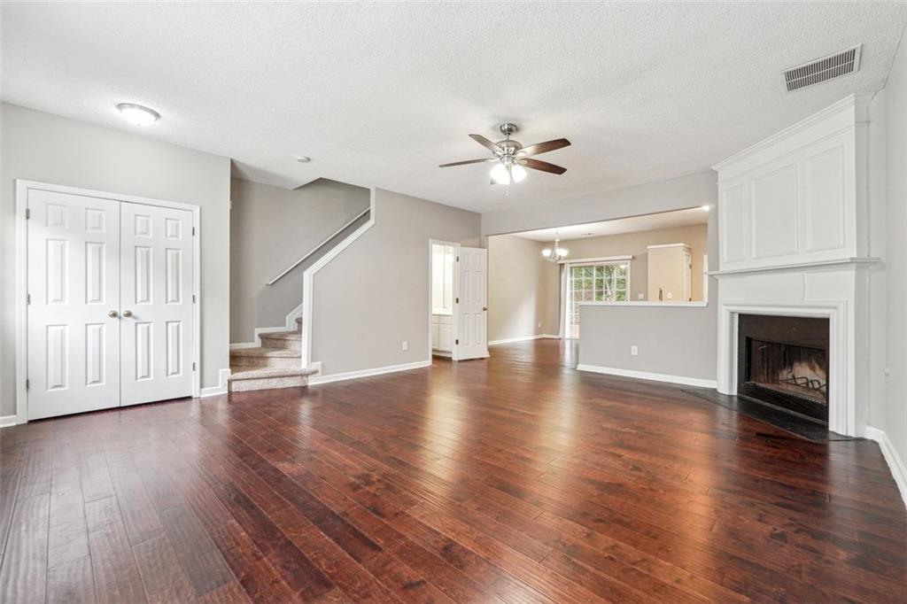 9165 Nesbit Ferry Road #9