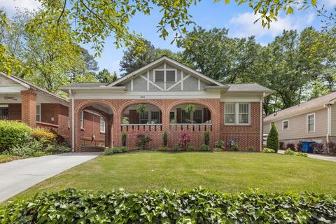 Photo of 894 Rose Circle SW, Atlanta, GA 30310 (MLS # 7570474)