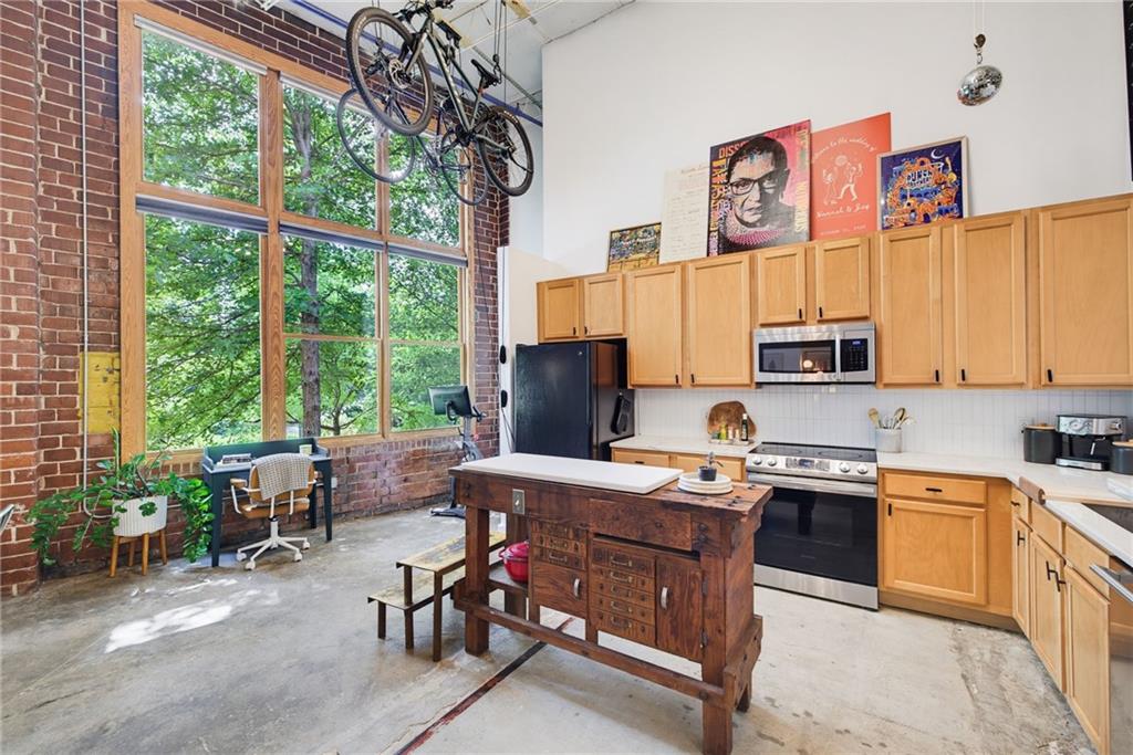 174 Chester Avenue SE 128