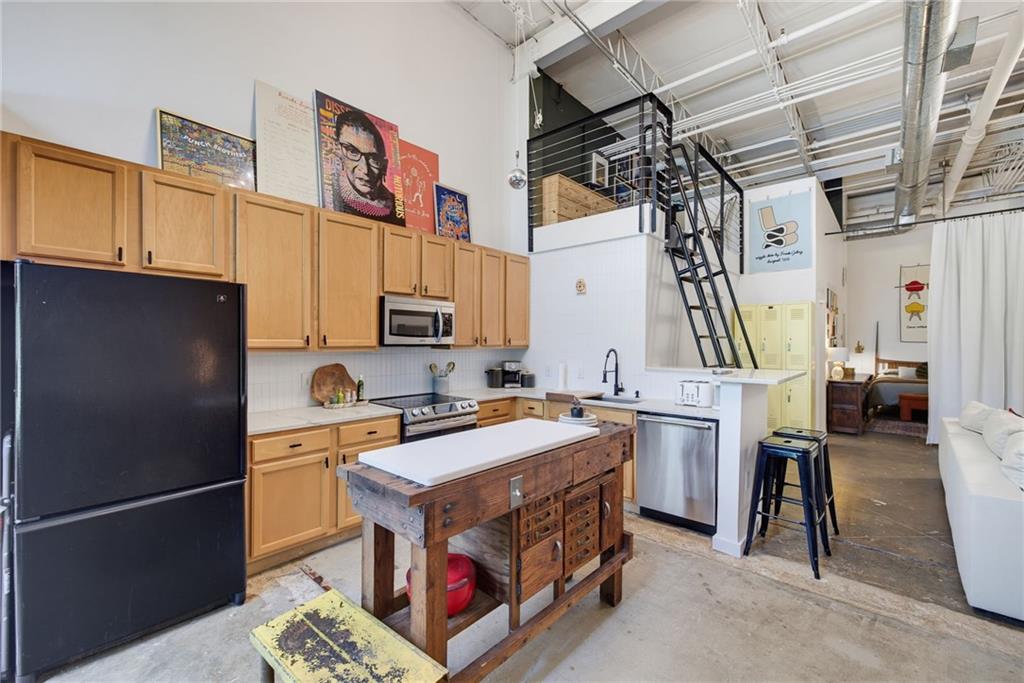 174 Chester Avenue SE 128