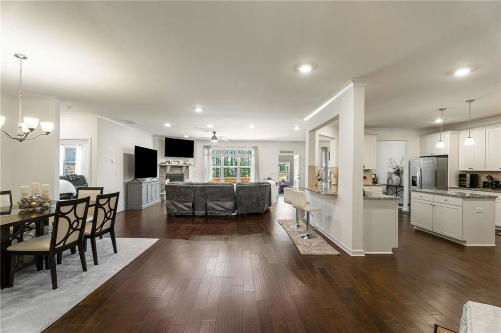 845 Graeme Drive