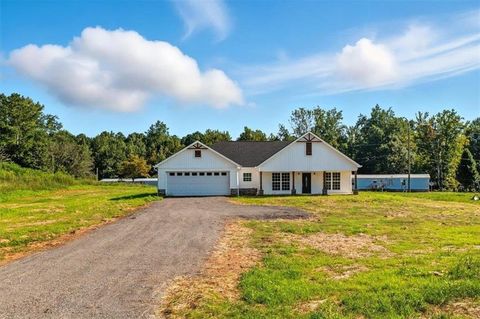 14943 Highway 46 Heflin AL 36264