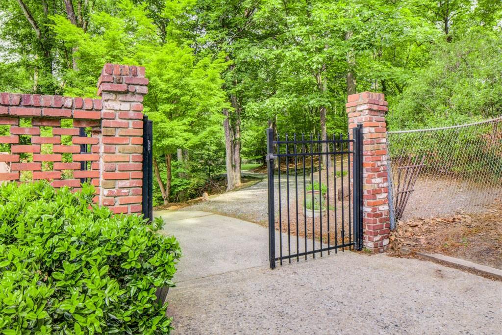 3845 Parian Ridge, Atlanta, Georgia image 16