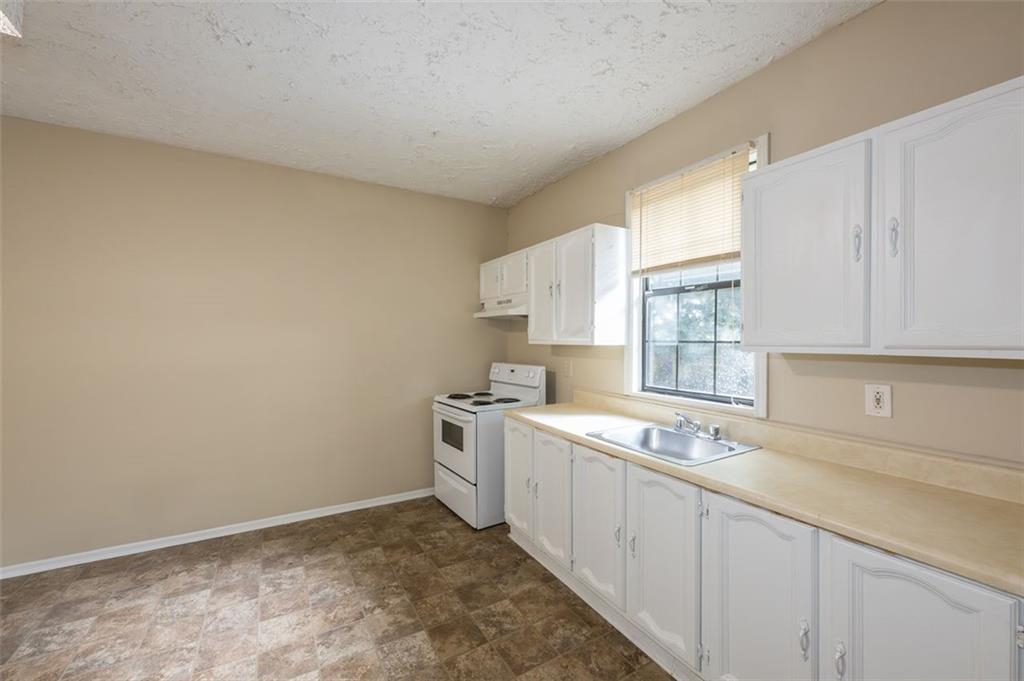 Landmark Square I - Residential Lease