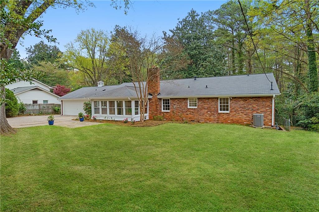 5630 Lake Forrest Drive, Sandy Springs, Georgia image 49