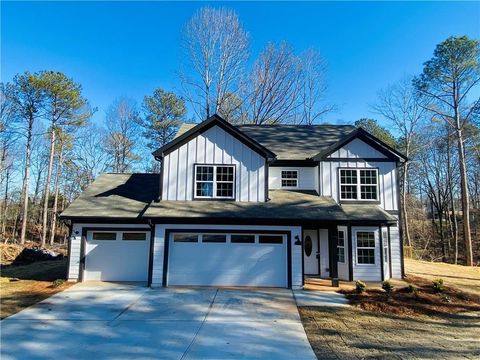 A home in Flowery Branch