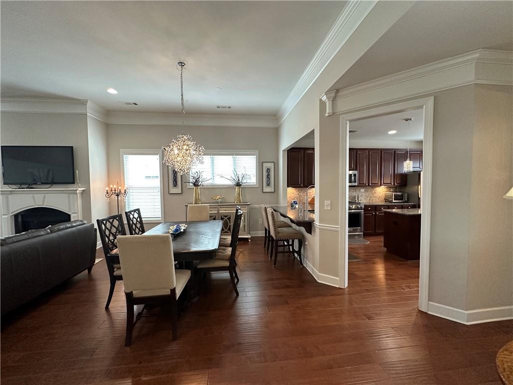 3619 Majestic Oak Drive SW