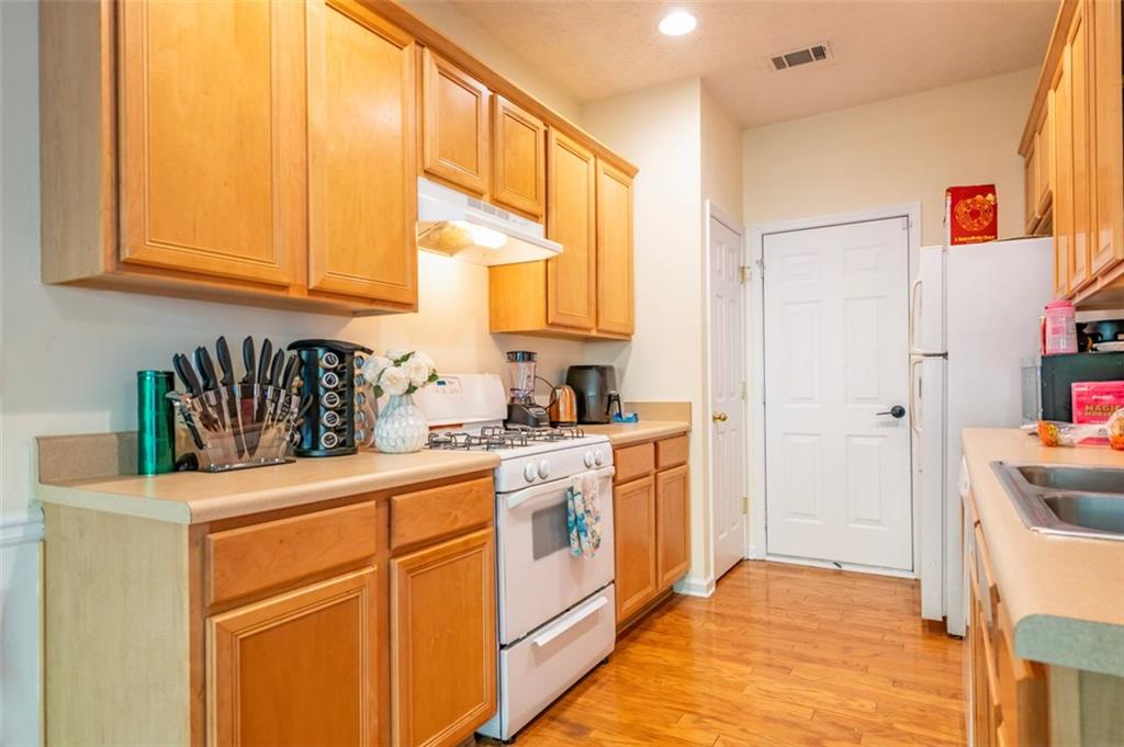 485 Lantern Wood Drive