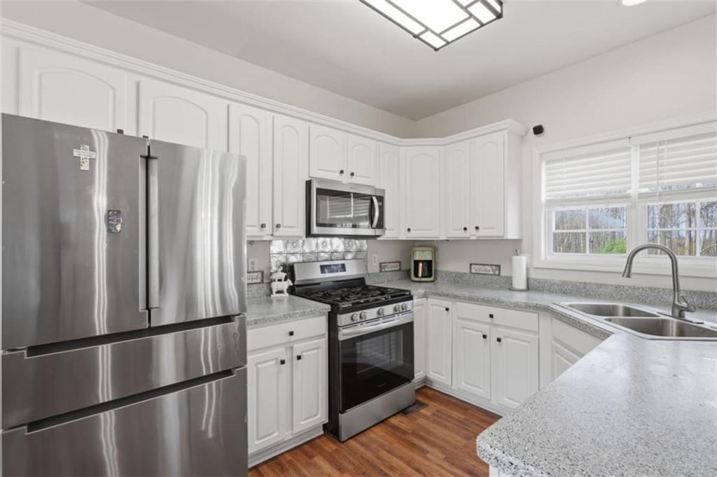 3942 Birdie Drive Drive