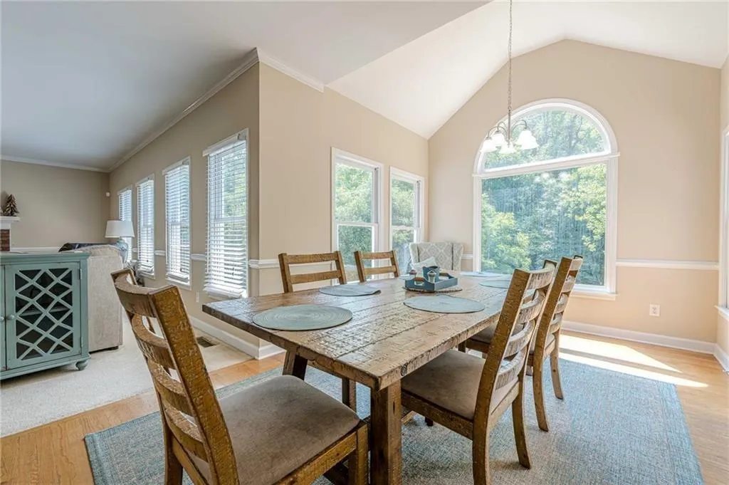 Lilburn, Georgia 30047, United States, 4 Bedrooms Bedrooms, ,3 BathroomsBathrooms,Residential,Active,196356