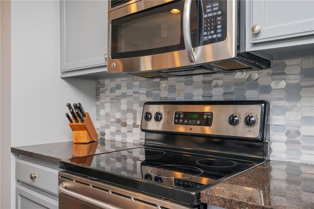 3040 Peachtree Road NW 212
