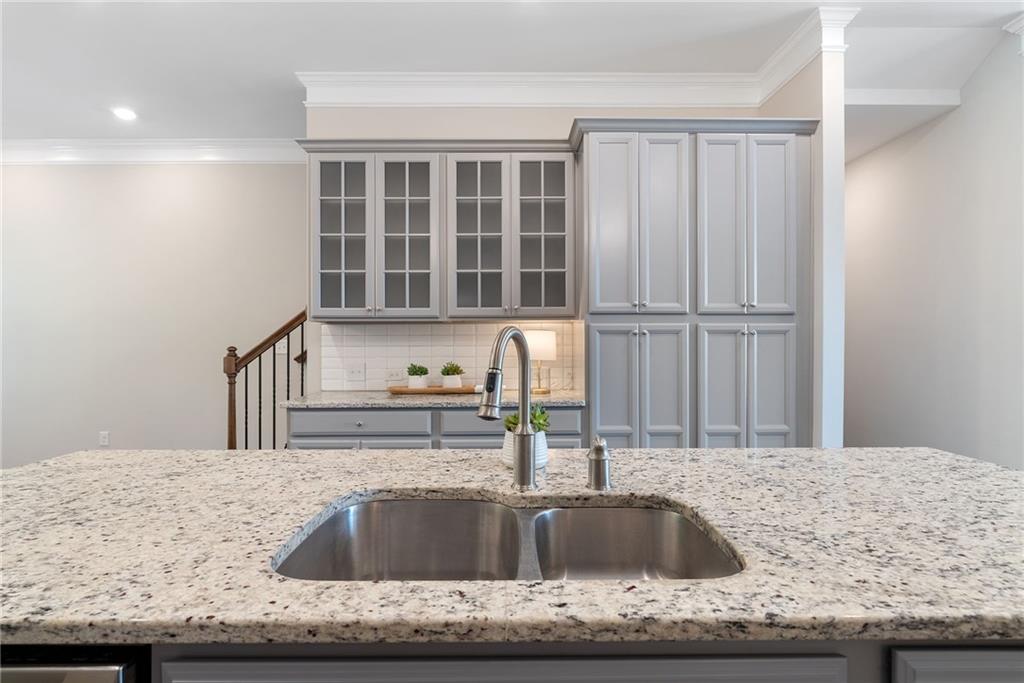 Caravelle at Windward Park - Residential Lease