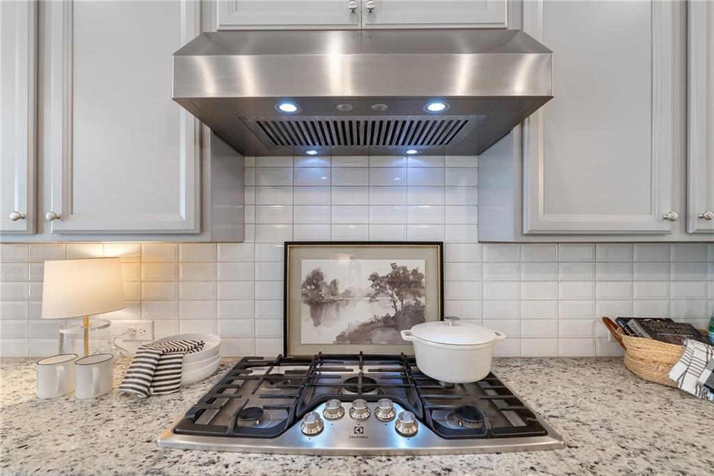 Caravelle at Windward Park - Residential Lease