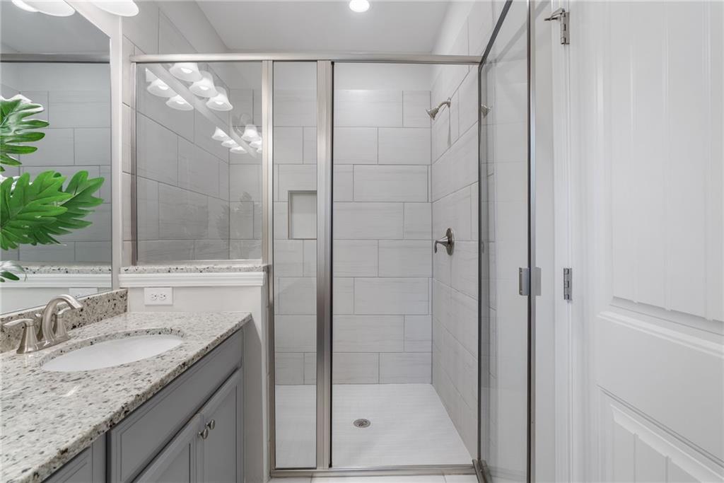 Caravelle at Windward Park - Residential Lease