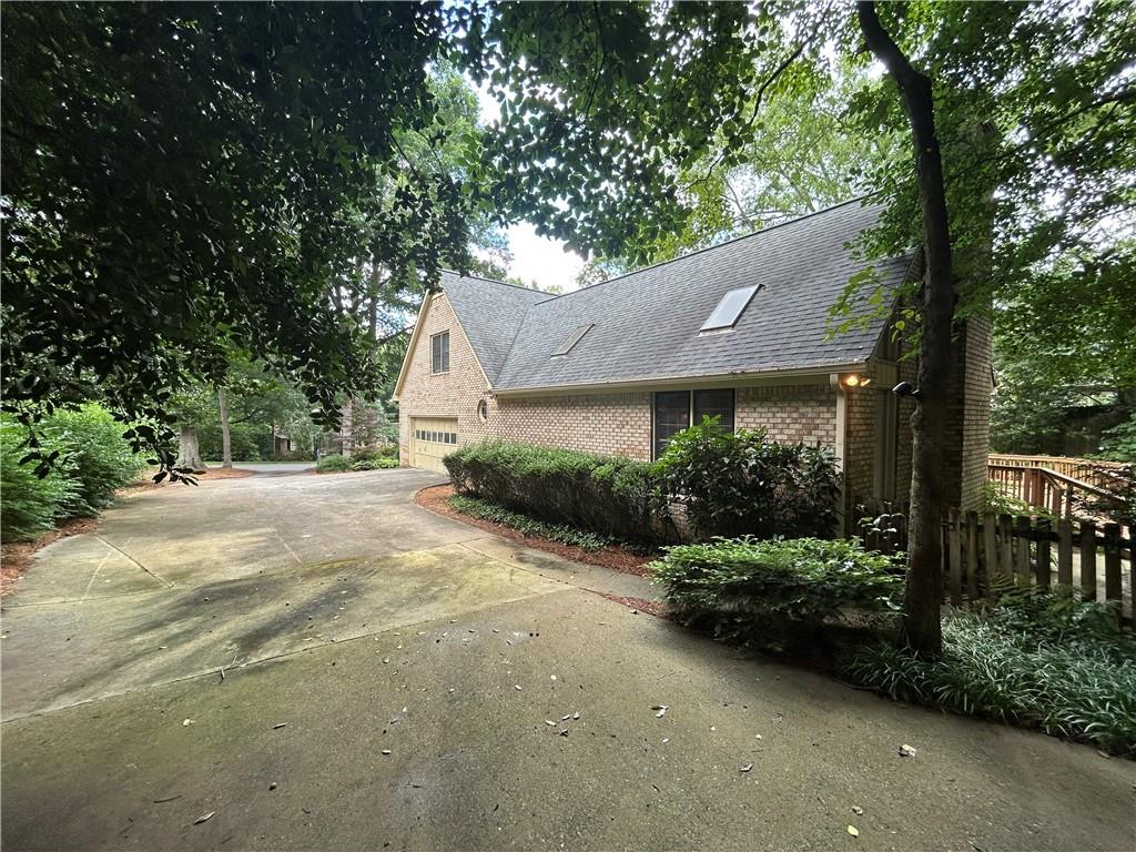 4116 River Cliff Chase SE
