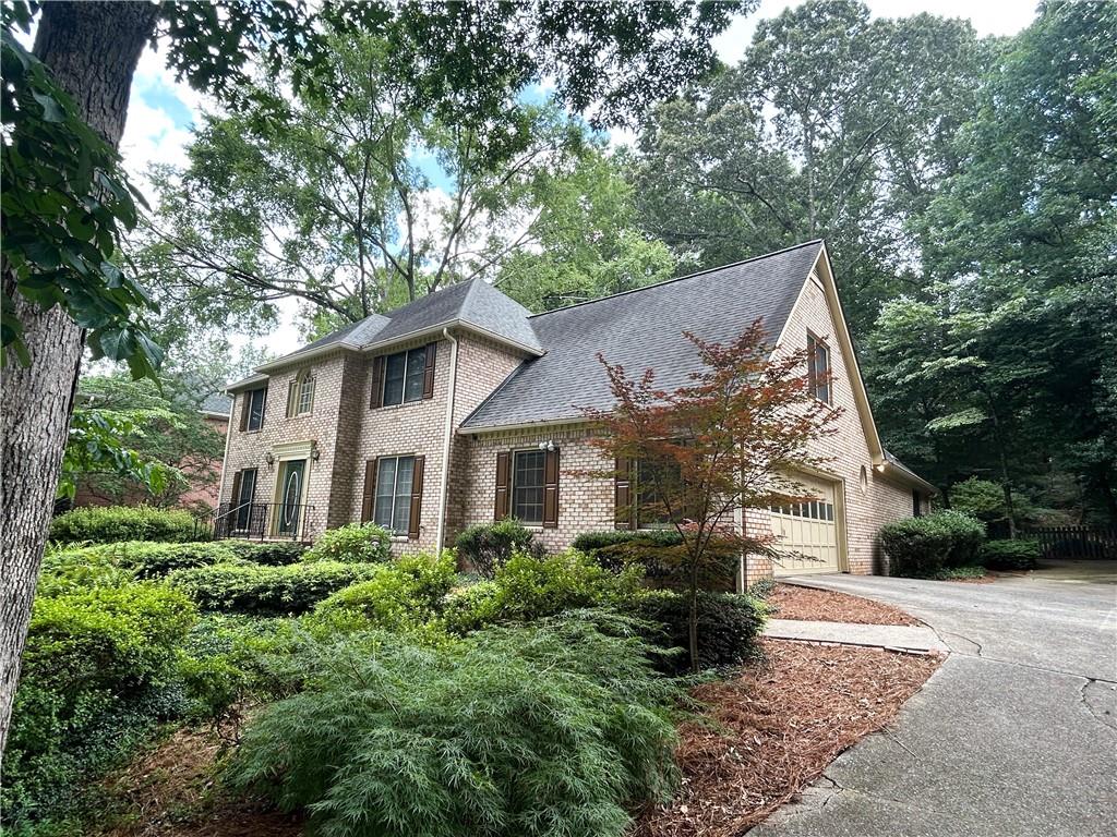 4116 River Cliff Chase SE