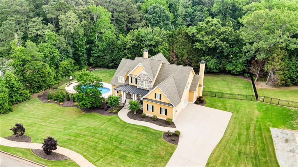 116 Archstone Square