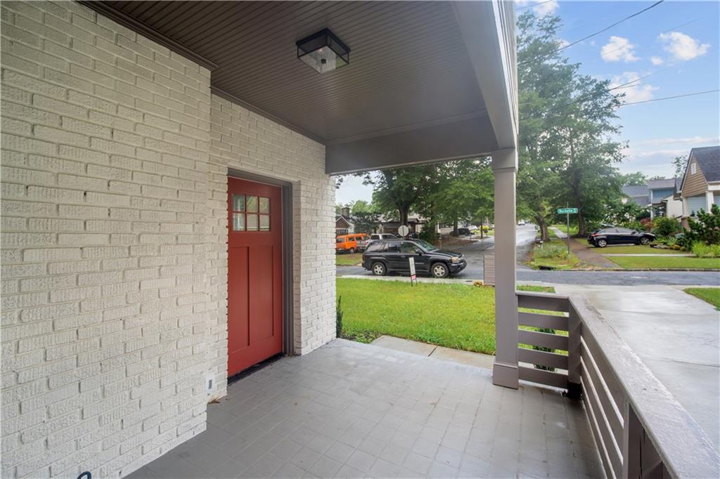 708 Rochelle Drive SW