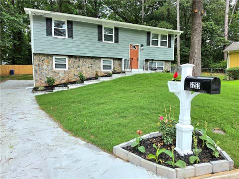 Homes For Sale - 2293 Cherokee Valley Drive<br/> Dekalb County, Lithonia, GA 30058