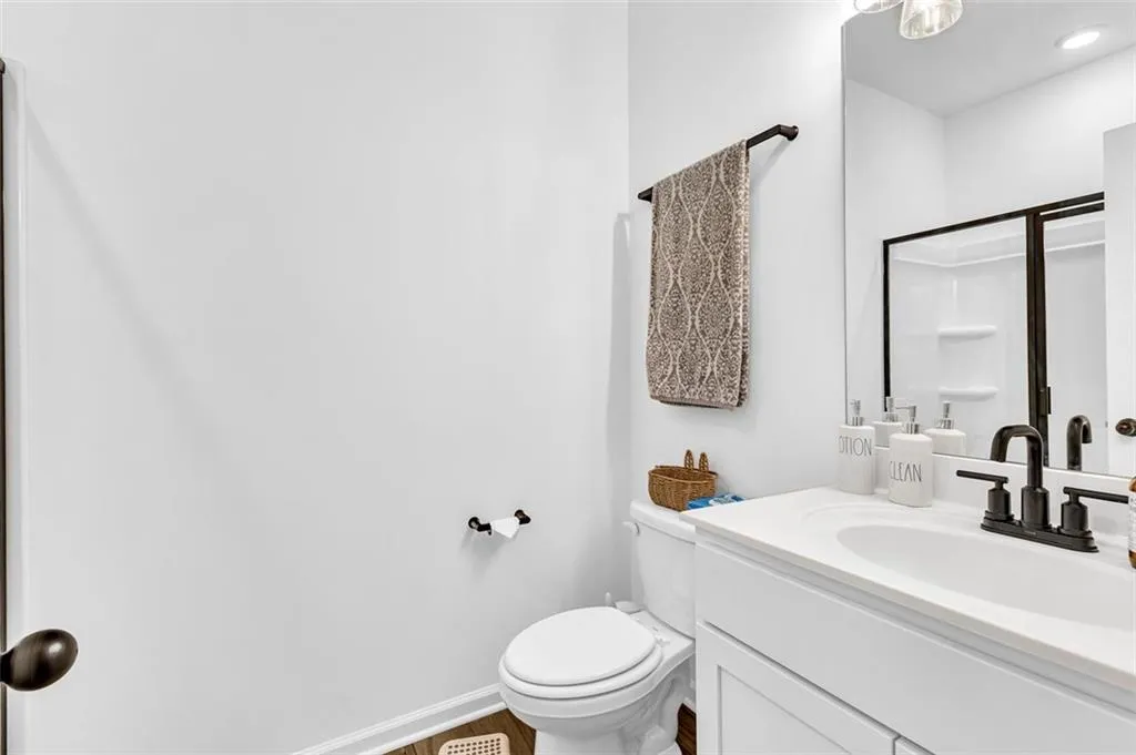 Locust Grove, Georgia 30248, United States, 5 Bedrooms Bedrooms, ,4 BathroomsBathrooms,Residential,Active,112580