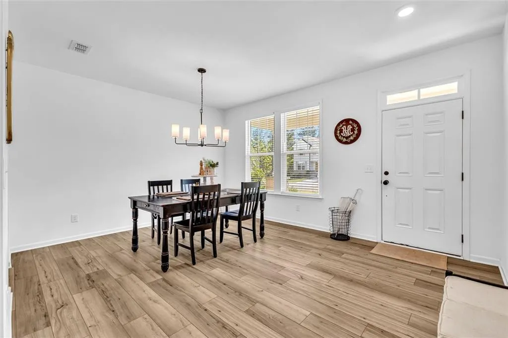 Locust Grove, Georgia 30248, United States, 5 Bedrooms Bedrooms, ,4 BathroomsBathrooms,Residential,Active,112580