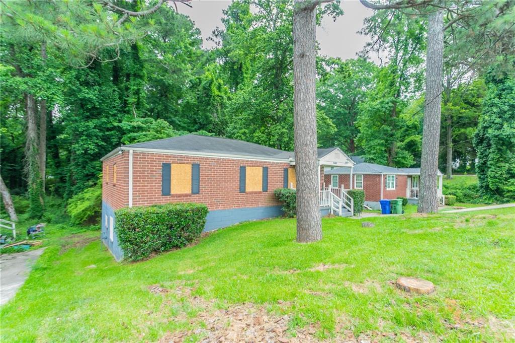 2817 Burton Road NW
