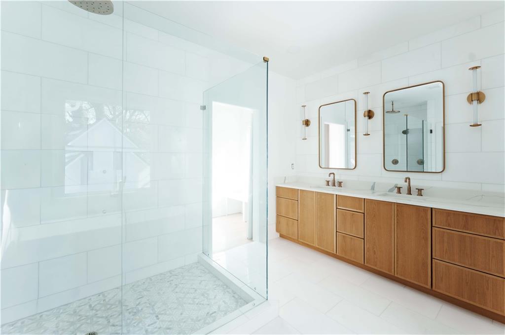 1165 Reeder Circle NE