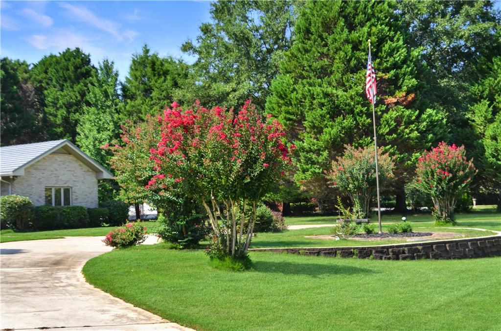 155 Highlands Forest Lane