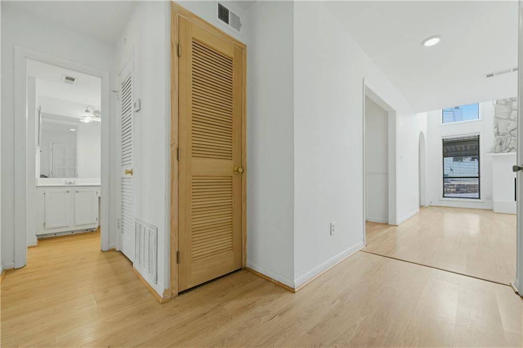 605 Serramonte Drive