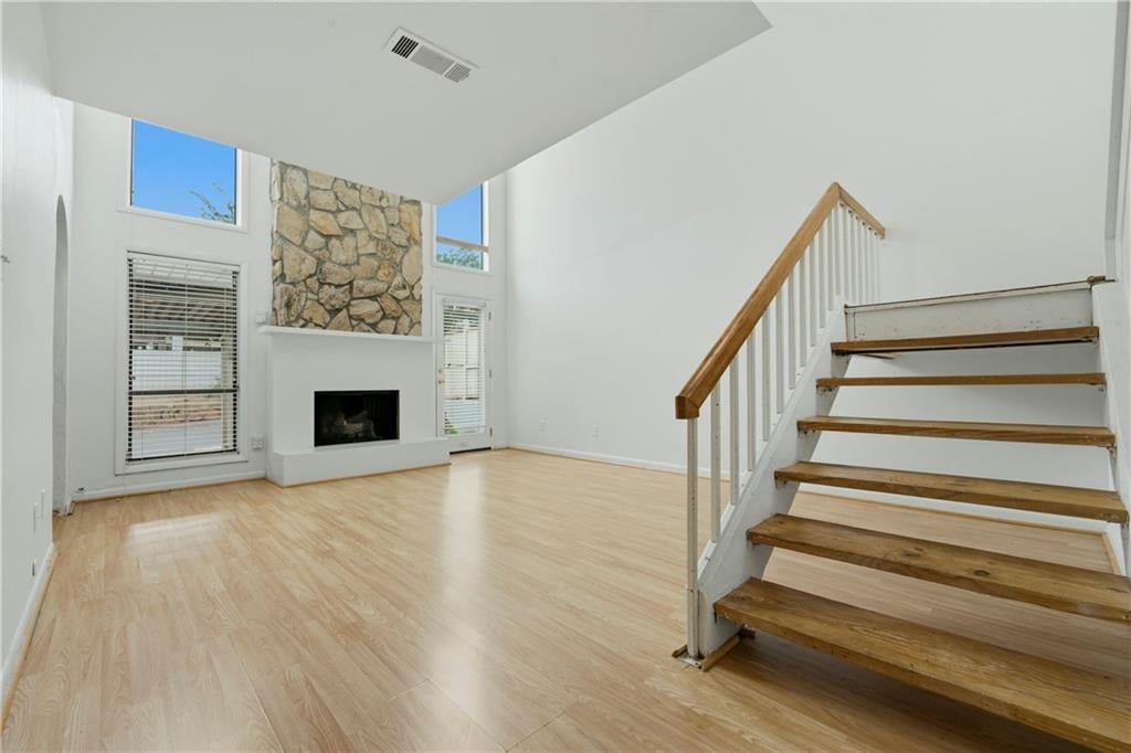 605 Serramonte Drive