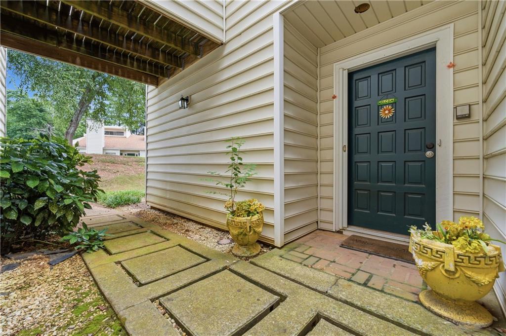 605 Serramonte Drive