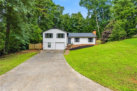 Homes For Sale - 4370 Old Mabry Lane<br/> Roswell, GA 30075