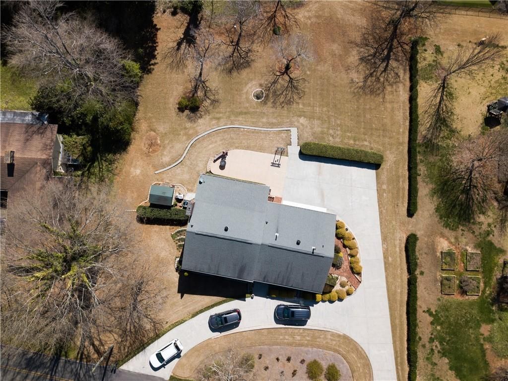 listing image 132