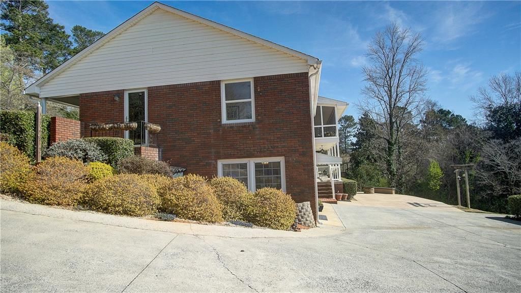 listing image 109