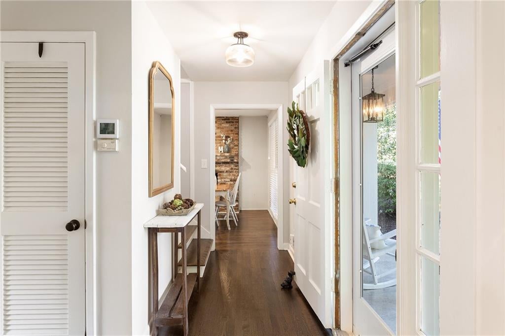 95 Whispering Way